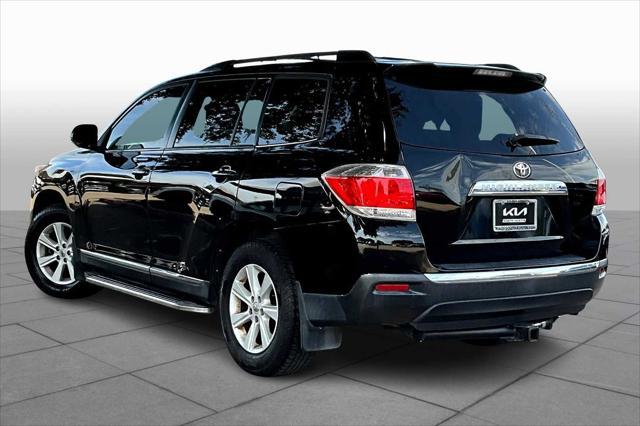 used 2013 Toyota Highlander car, priced at $16,988