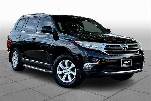 used 2013 Toyota Highlander car, priced at $16,988