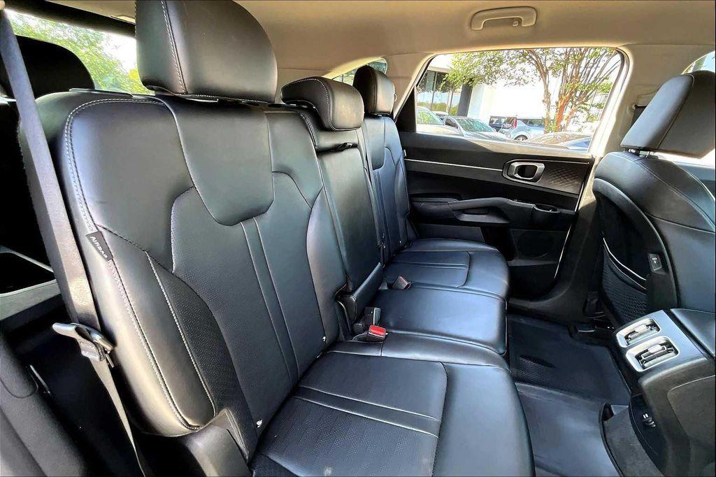 used 2024 Kia Sorento car, priced at $28,244
