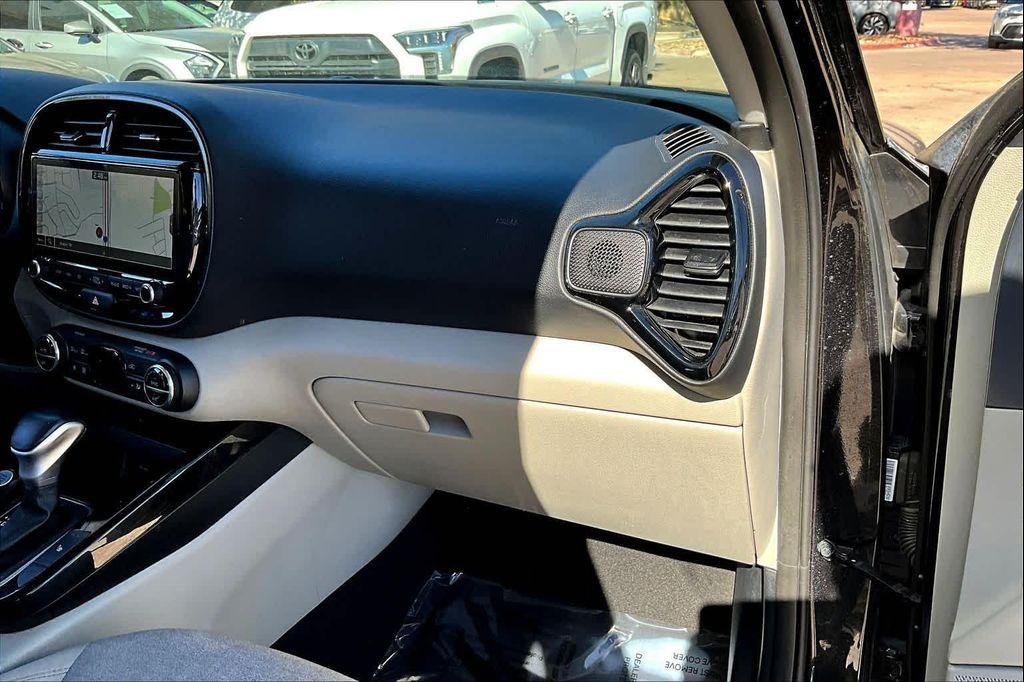 used 2023 Kia Soul car, priced at $19,625