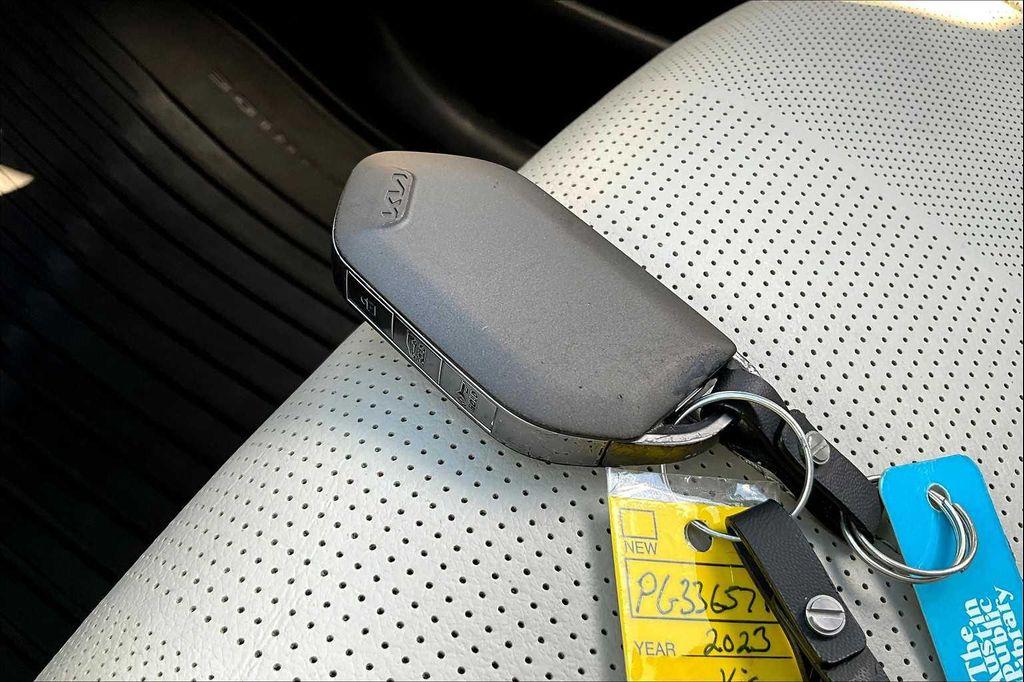 used 2023 Kia Telluride car, priced at $36,486