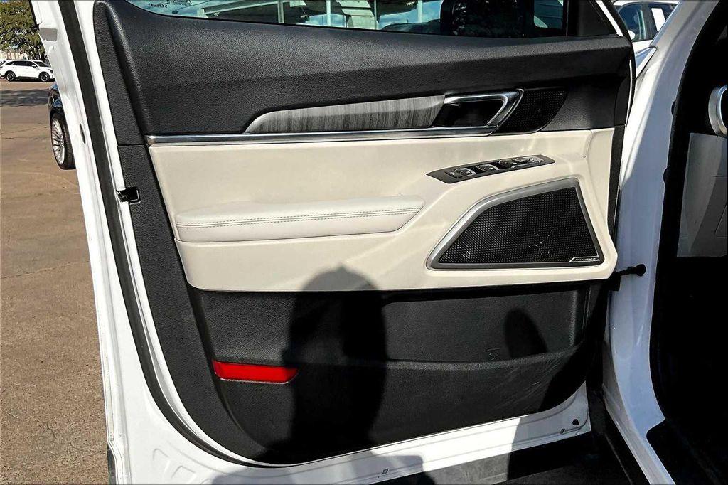 used 2023 Kia Telluride car, priced at $36,486