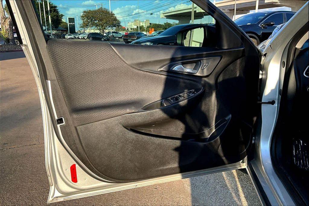 used 2018 Chevrolet Malibu car, priced at $11,454