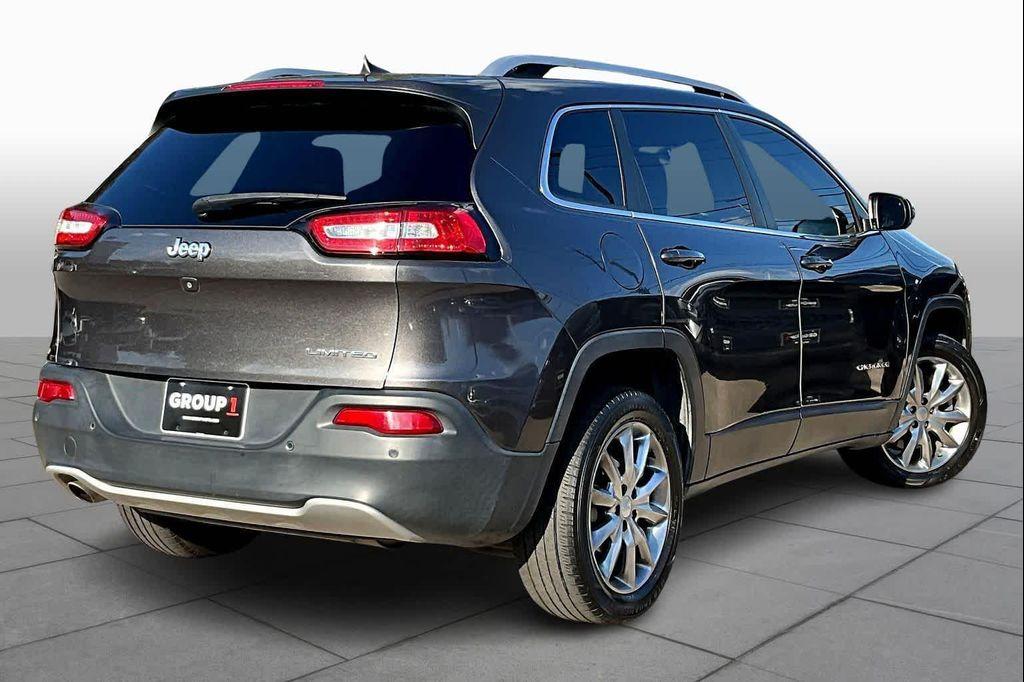 used 2018 Jeep Cherokee car, priced at $16,826