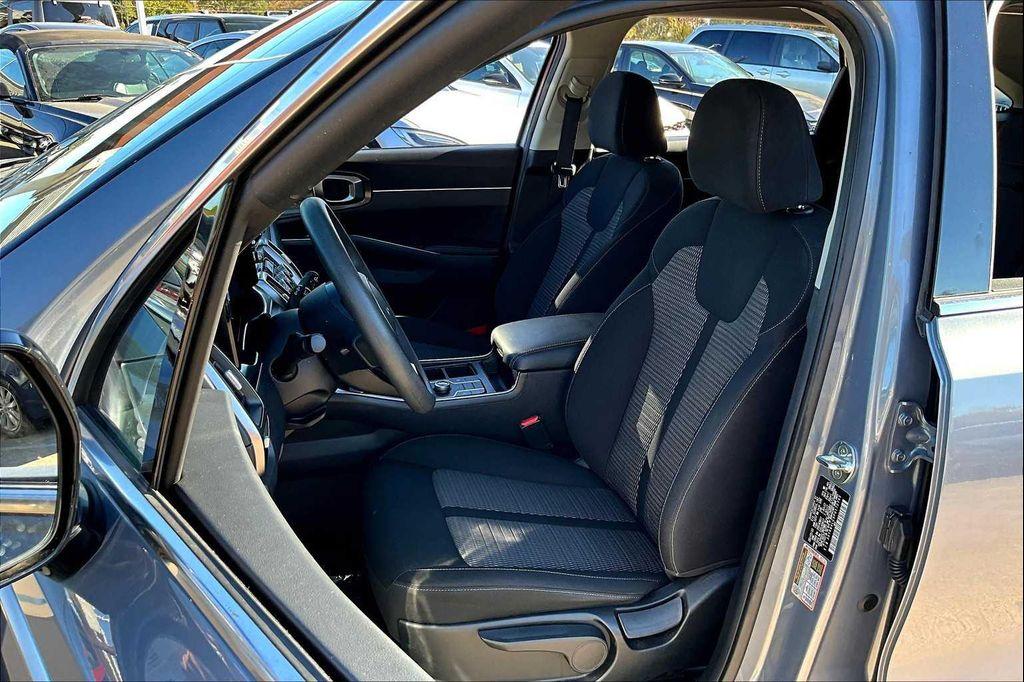 used 2023 Kia Sorento car, priced at $23,629