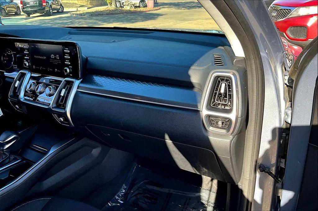 used 2023 Kia Sorento car, priced at $23,629
