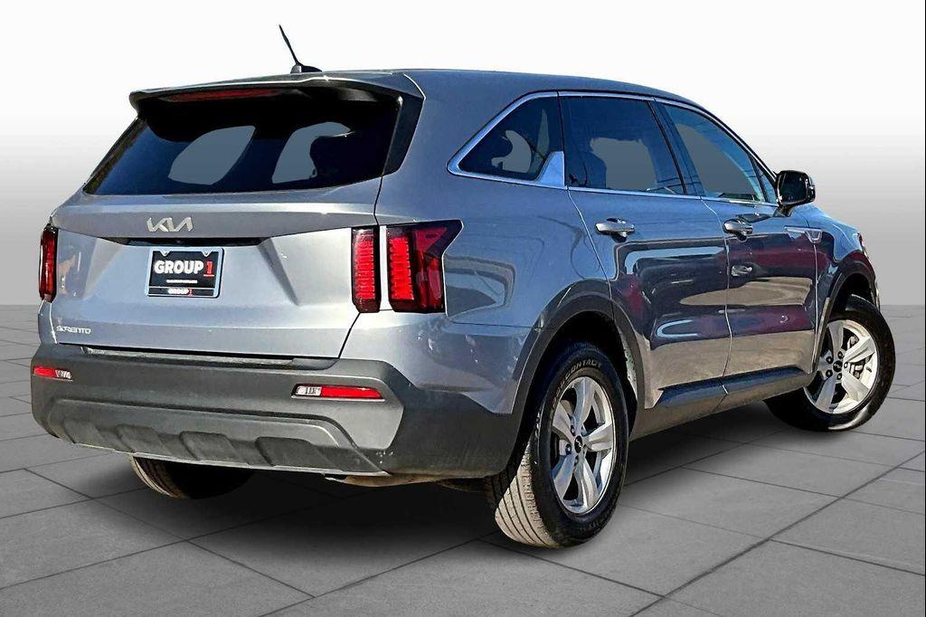used 2023 Kia Sorento car, priced at $23,629