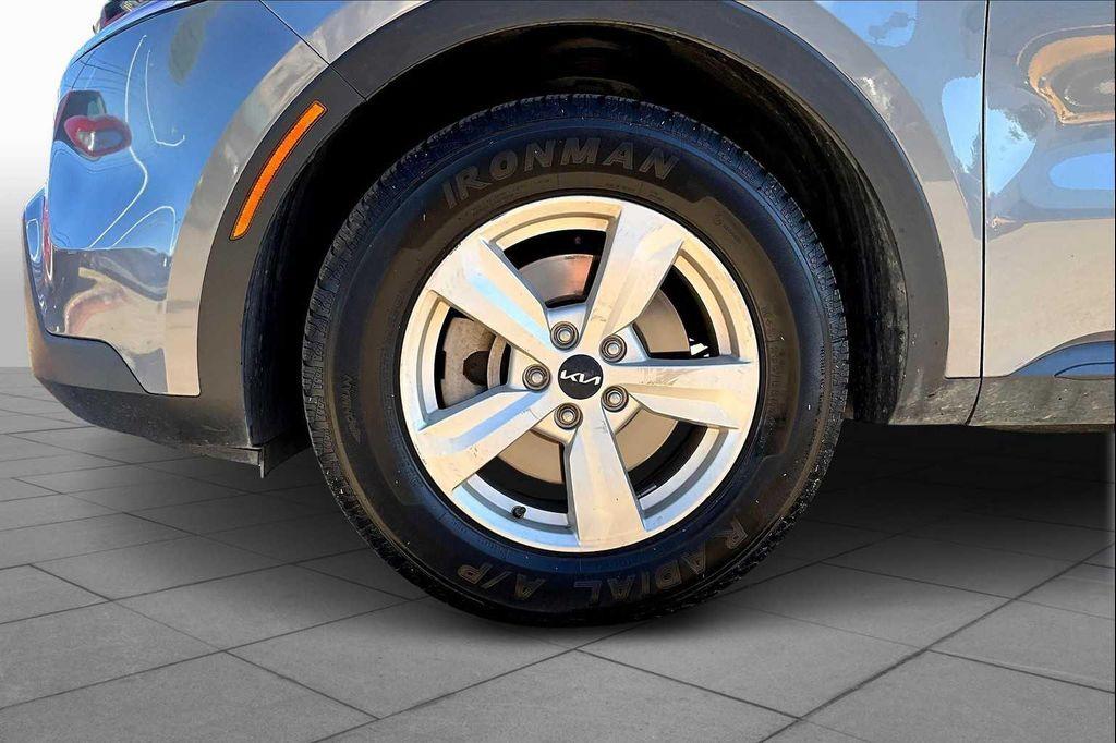 used 2023 Kia Sorento car, priced at $23,629