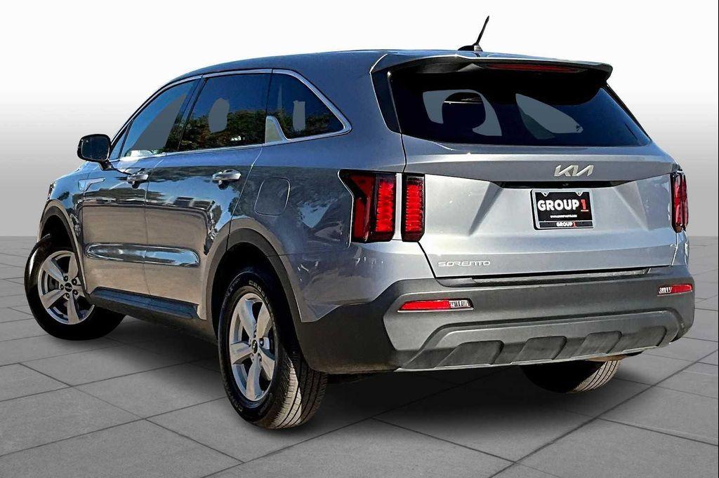 used 2023 Kia Sorento car, priced at $23,629