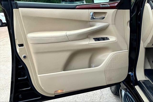 used 2011 Lexus LX 570 car, priced at $26,788