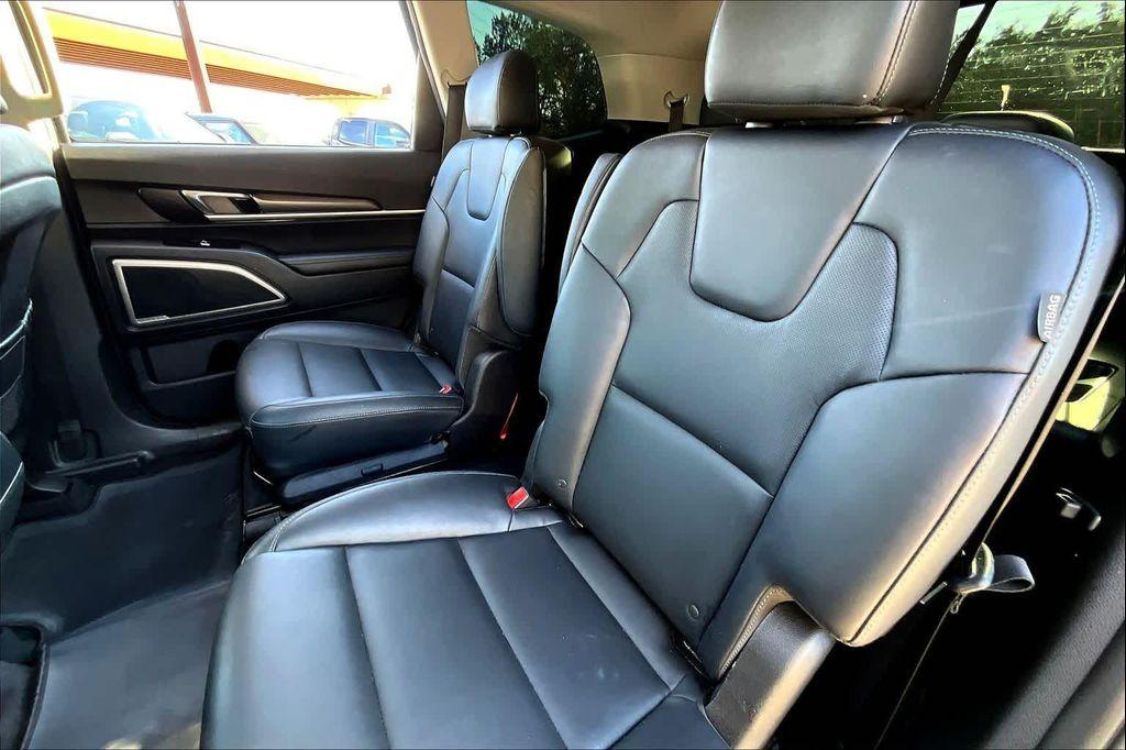 used 2023 Kia Telluride car, priced at $29,495
