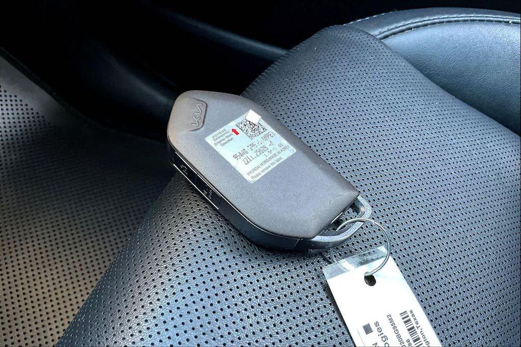 used 2023 Kia Telluride car, priced at $29,495