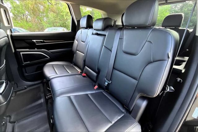 used 2024 Kia Telluride car, priced at $38,228
