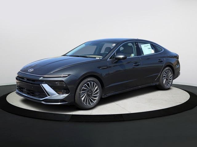 new 2024 Hyundai Sonata Hybrid car, priced at $37,611