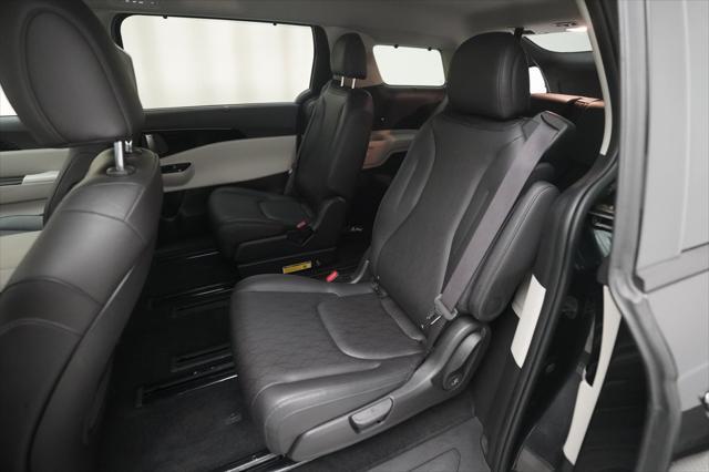 used 2024 Kia Carnival car, priced at $37,900
