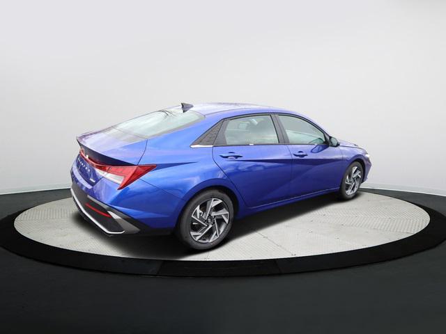 new 2025 Hyundai Elantra car, priced at $27,330