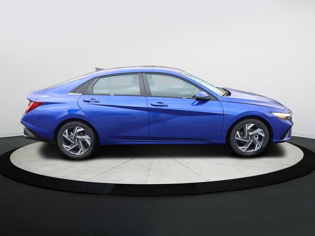 new 2025 Hyundai Elantra car, priced at $27,330