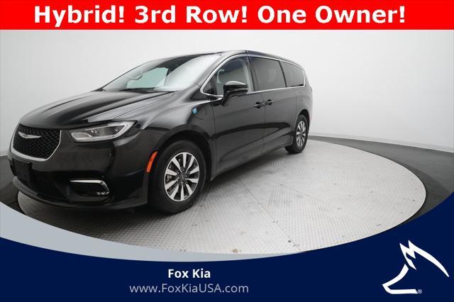used 2024 Chrysler Pacifica Hybrid car, priced at $30,500