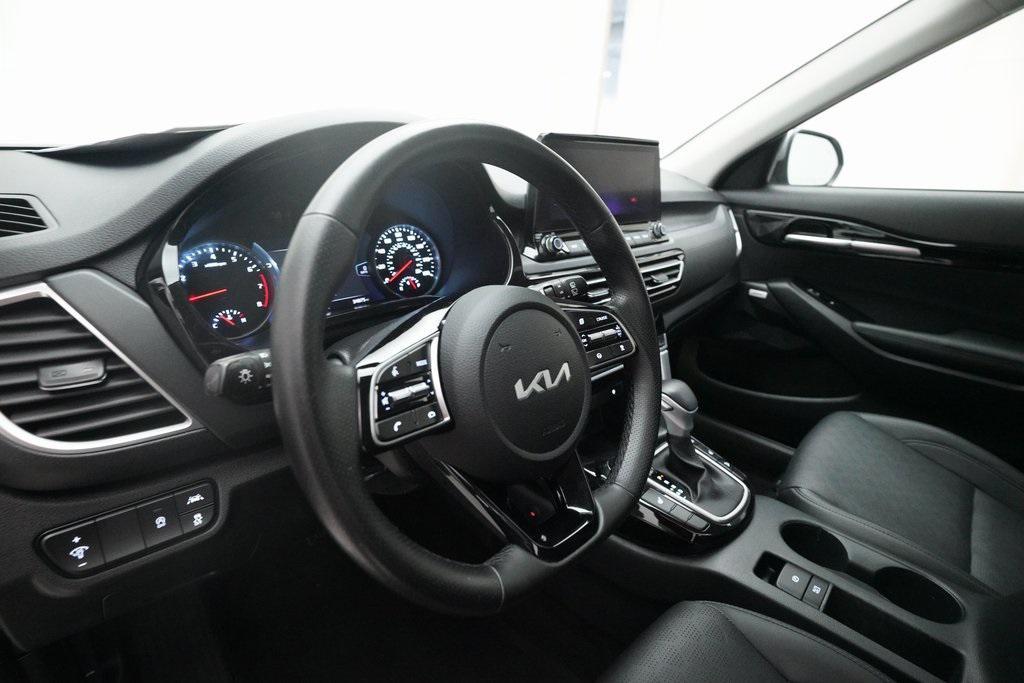 used 2023 Kia Seltos car, priced at $22,800