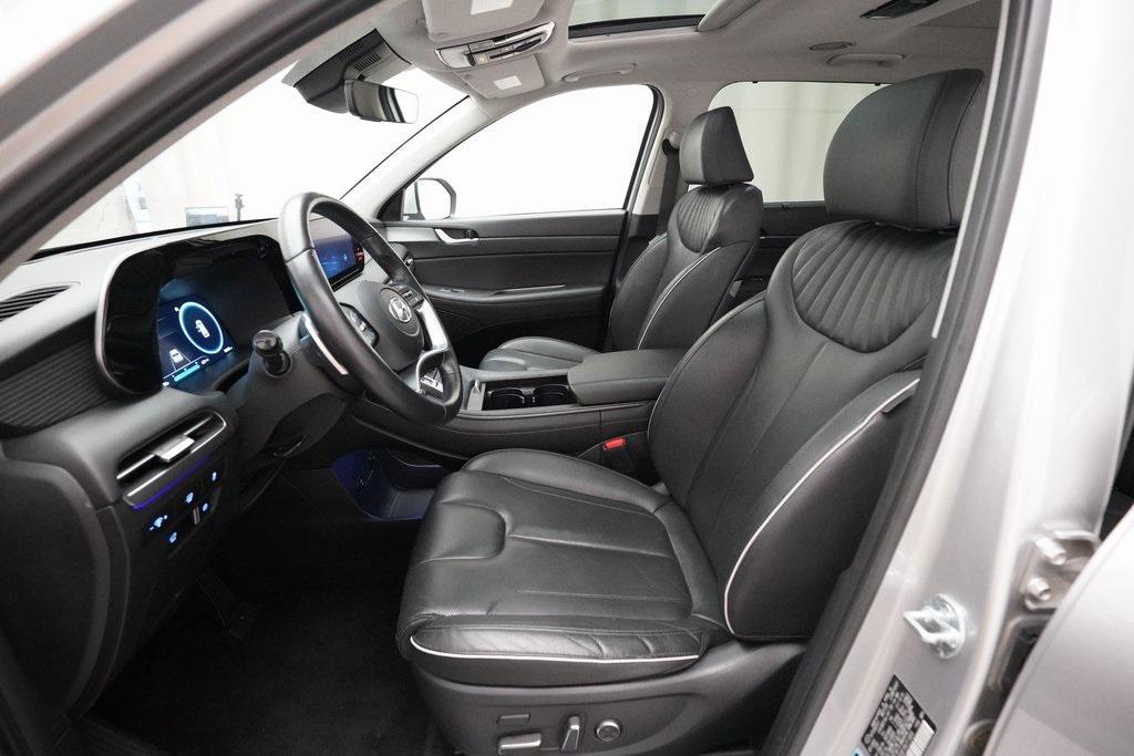 used 2024 Hyundai Palisade car, priced at $37,000