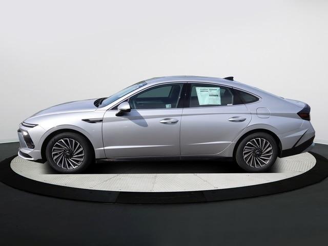 new 2024 Hyundai Sonata Hybrid car, priced at $32,535