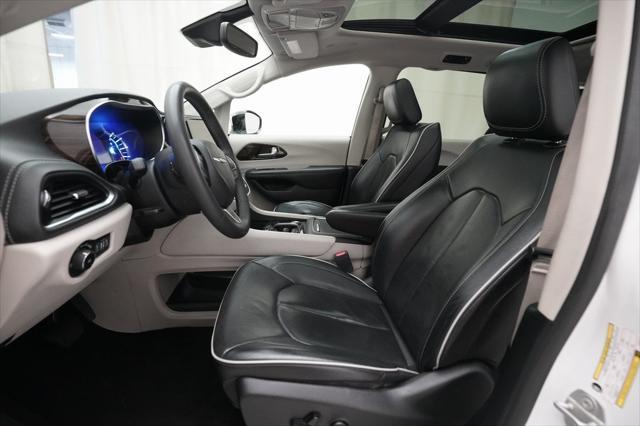 used 2023 Chrysler Pacifica Hybrid car, priced at $29,200