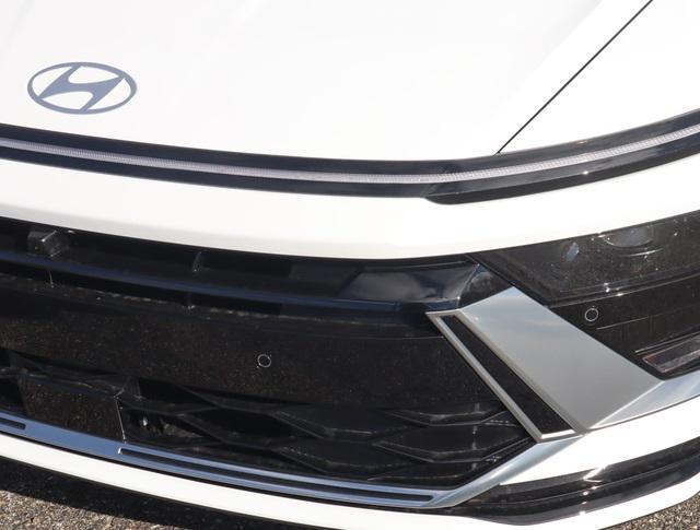 new 2025 Hyundai Sonata Hybrid car, priced at $38,525