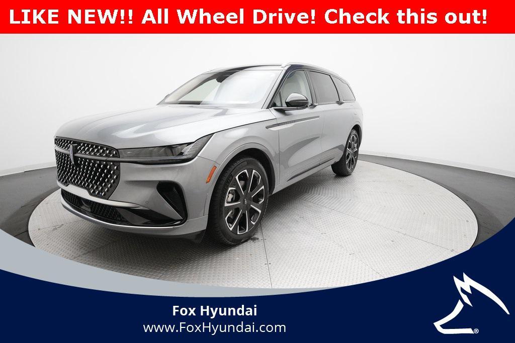 used 2025 Lincoln Nautilus car, priced at $56,900