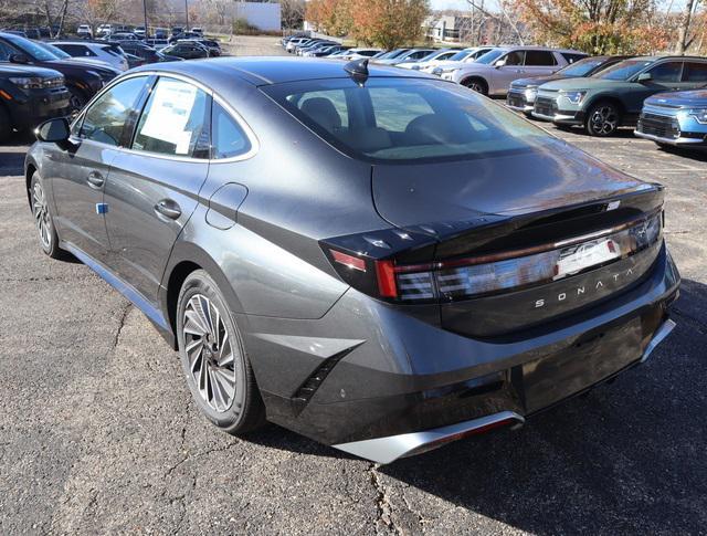 new 2025 Hyundai Sonata Hybrid car, priced at $38,510