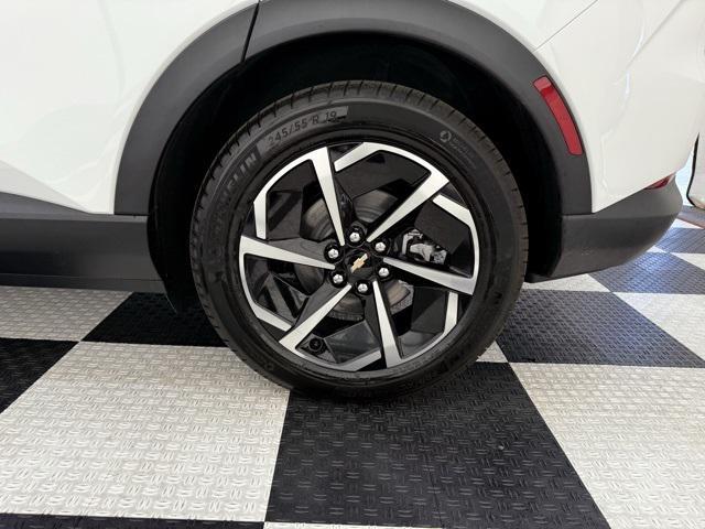 new 2026 Chevrolet Equinox EV car, priced at $33,990