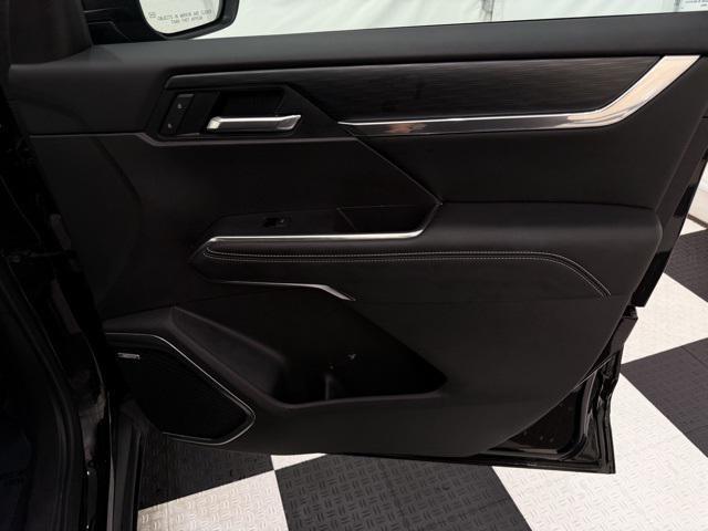 used 2025 GMC Acadia car, priced at $34,900