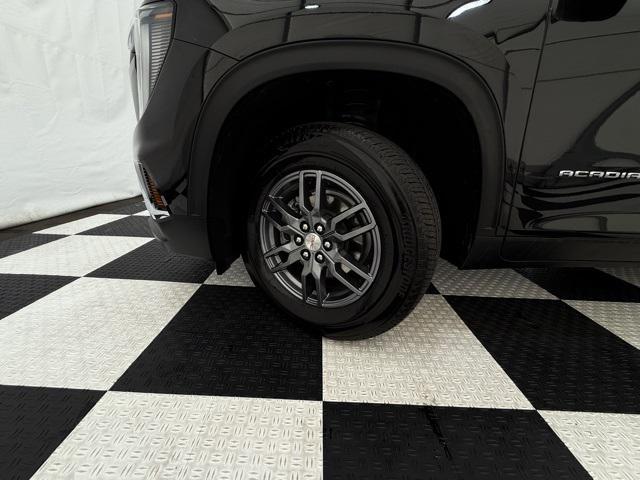 used 2025 GMC Acadia car, priced at $34,900