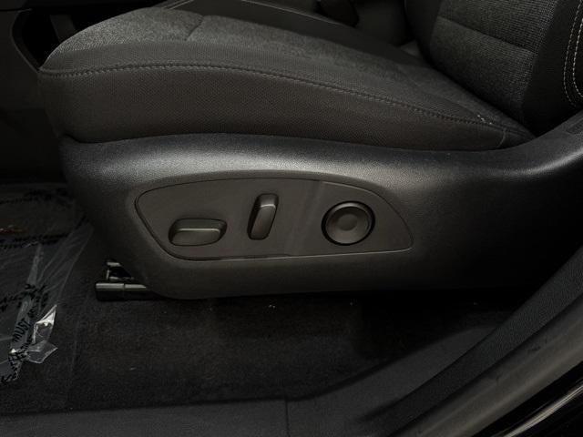 used 2025 GMC Acadia car, priced at $34,900