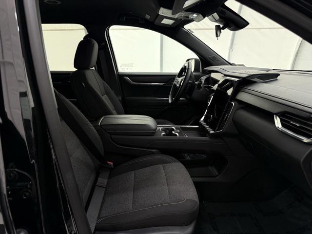 used 2025 GMC Acadia car, priced at $34,900