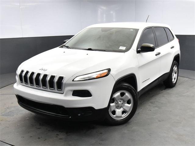 used 2016 Jeep Cherokee car, priced at $13,490
