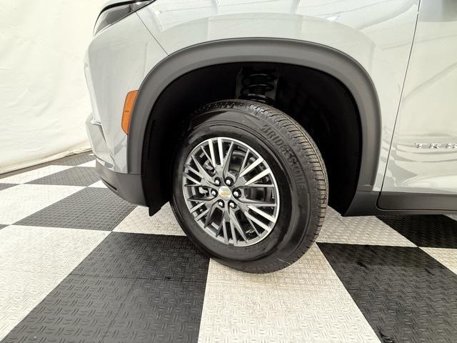 new 2026 Chevrolet Traverse car, priced at $38,490