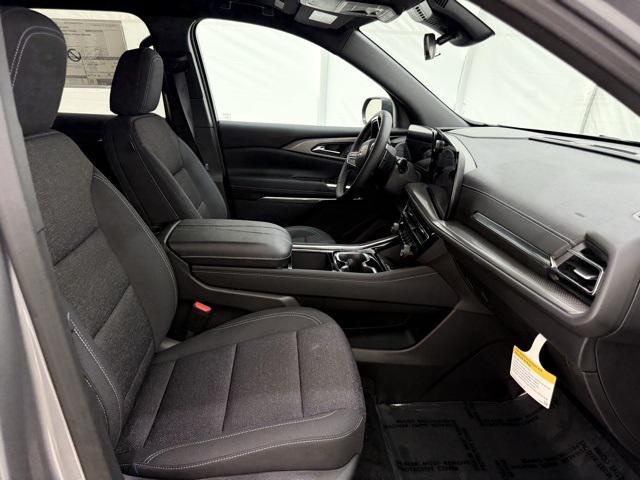 new 2026 Chevrolet Traverse car, priced at $38,490