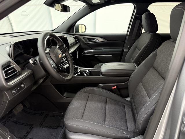 new 2026 Chevrolet Traverse car, priced at $38,490