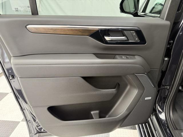 new 2025 Chevrolet Suburban car, priced at $84,900