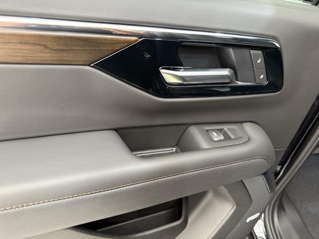 new 2025 Chevrolet Suburban car, priced at $84,900