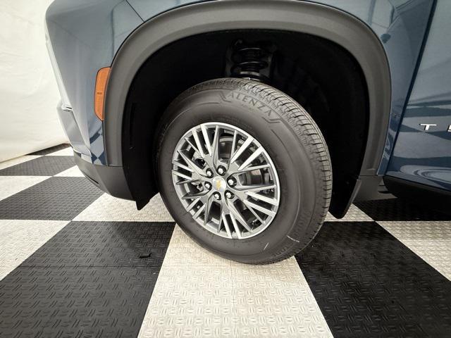 new 2026 Chevrolet Traverse car, priced at $45,490