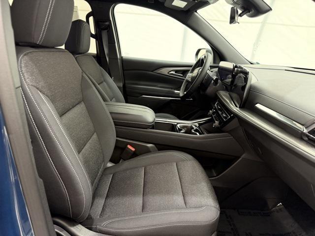 new 2026 Chevrolet Traverse car, priced at $45,490