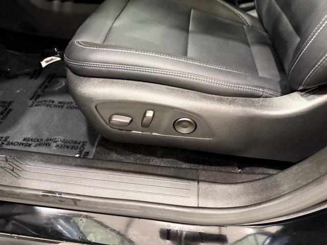 used 2025 Chevrolet Equinox EV car, priced at $25,990