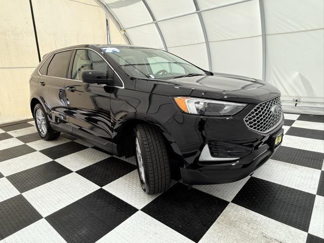 used 2024 Ford Edge car, priced at $20,990