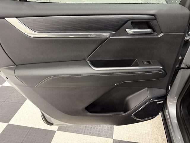 used 2025 GMC Acadia car, priced at $36,990