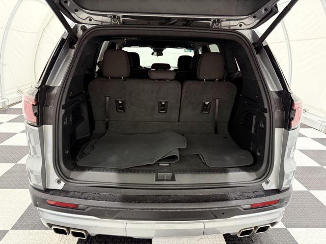 used 2025 GMC Acadia car, priced at $36,990