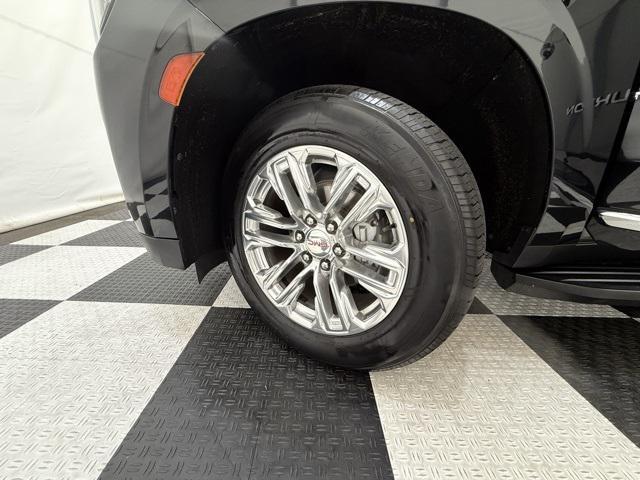 used 2021 GMC Yukon XL car, priced at $35,400