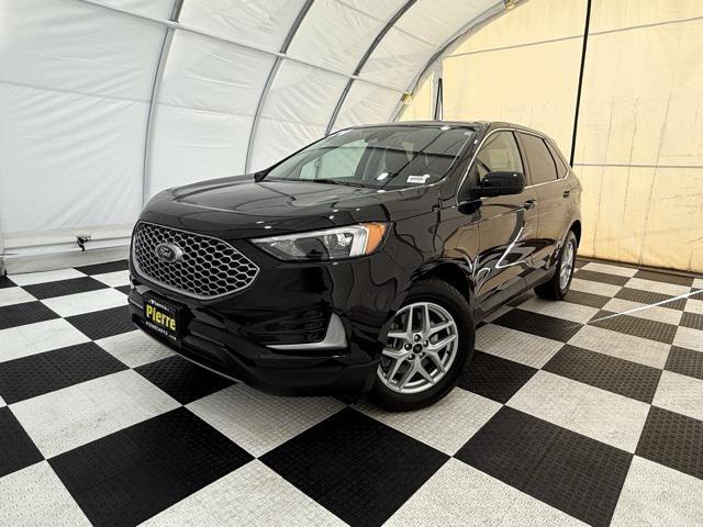 used 2024 Ford Edge car, priced at $21,400