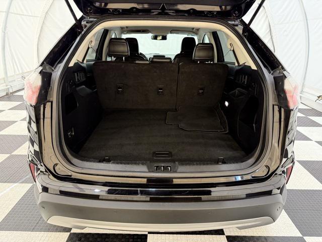 used 2024 Ford Edge car, priced at $21,400