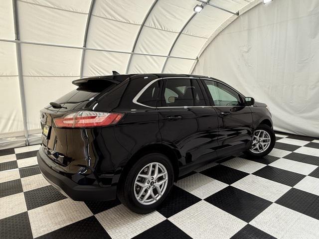used 2024 Ford Edge car, priced at $21,400